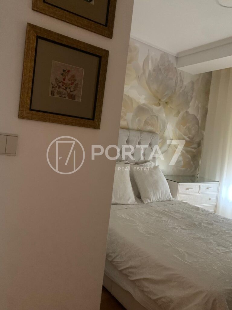 Quarto com cama de casal