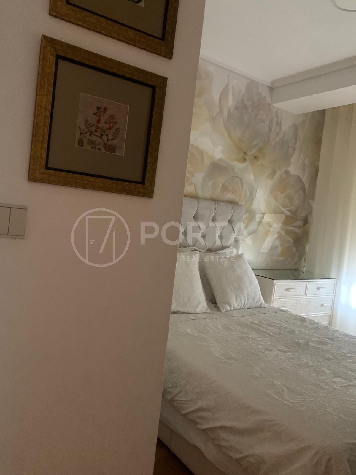 Quarto com cama de casal